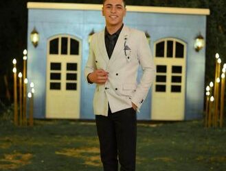المبرمج ايمن مانو