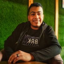 حسام حسين محمد خبير التسويق الالكتروني