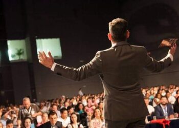 ElRagheb بينشر فيديوهات دعم نفسي مفيدة جداً للمجتمع