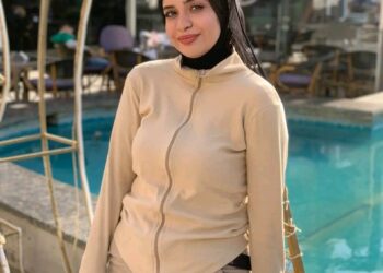 فتاه تتحدي الصعوبات ايه شريف سيد
