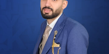 مستر عبدالرحمن محمد الملقب بالدريم اسطورة اللغة الانجليزية