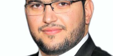 خالد الالفي يحذر من طرق شحن تتلف بطارية السيارات