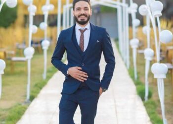 عبد الحميد ابراهيم عبد الحميد مصمم مواقع ومسوق إلكتروني محترف