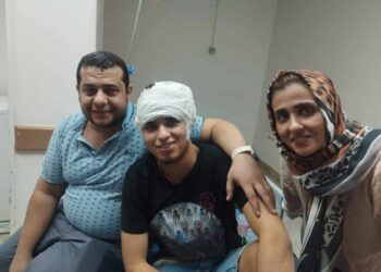 دكتور بيتر عوني يجري عمليه نزيف مزمن تحت الام الجافيه نتيجه حادث لشاب ليبي ف مصر