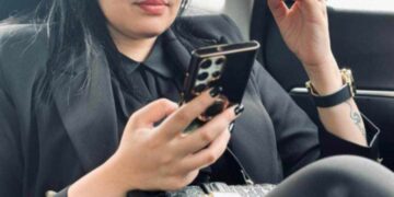 مريم بركاني خبيره في مجال الإقامات الذهبيه